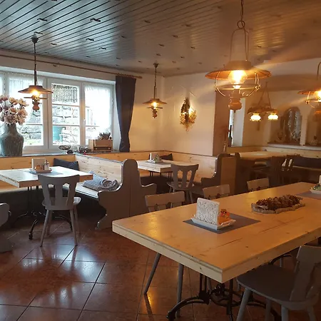 호텔 Garni Forsthaus 3*