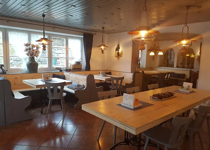 מלון Garni Forsthaus 3*