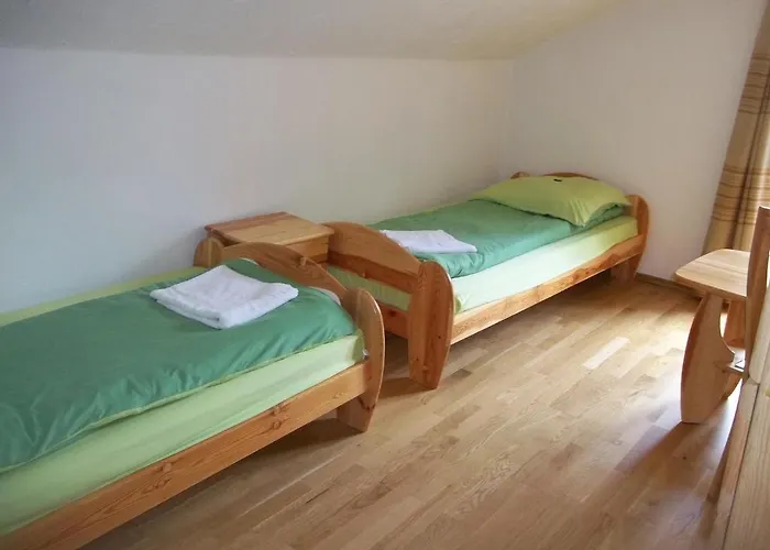 מלון Garni Forsthaus 3*