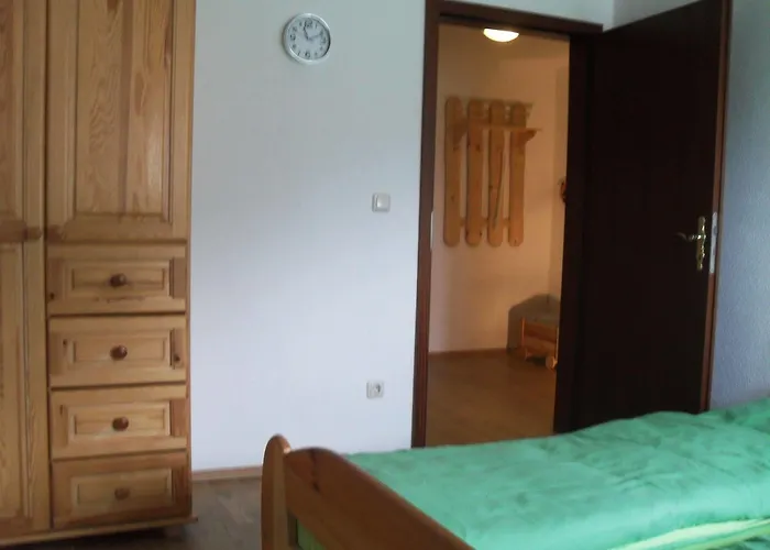מלון Garni Forsthaus 3*